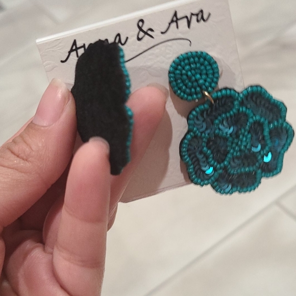 New FlowerTeal earrings - Picture 2 of 3